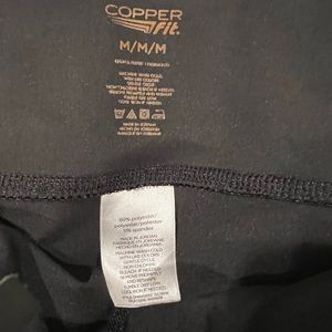 Copper Fit Black Capri Leggings